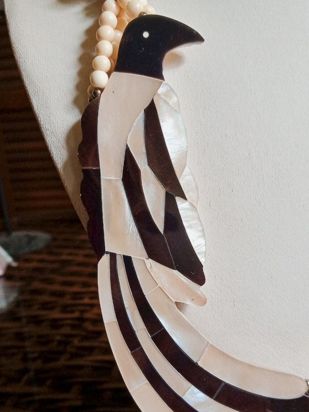 Striking Vintage Mother-of-Pearl Inlay Bird Statement Necklace - Picture 9 of 15